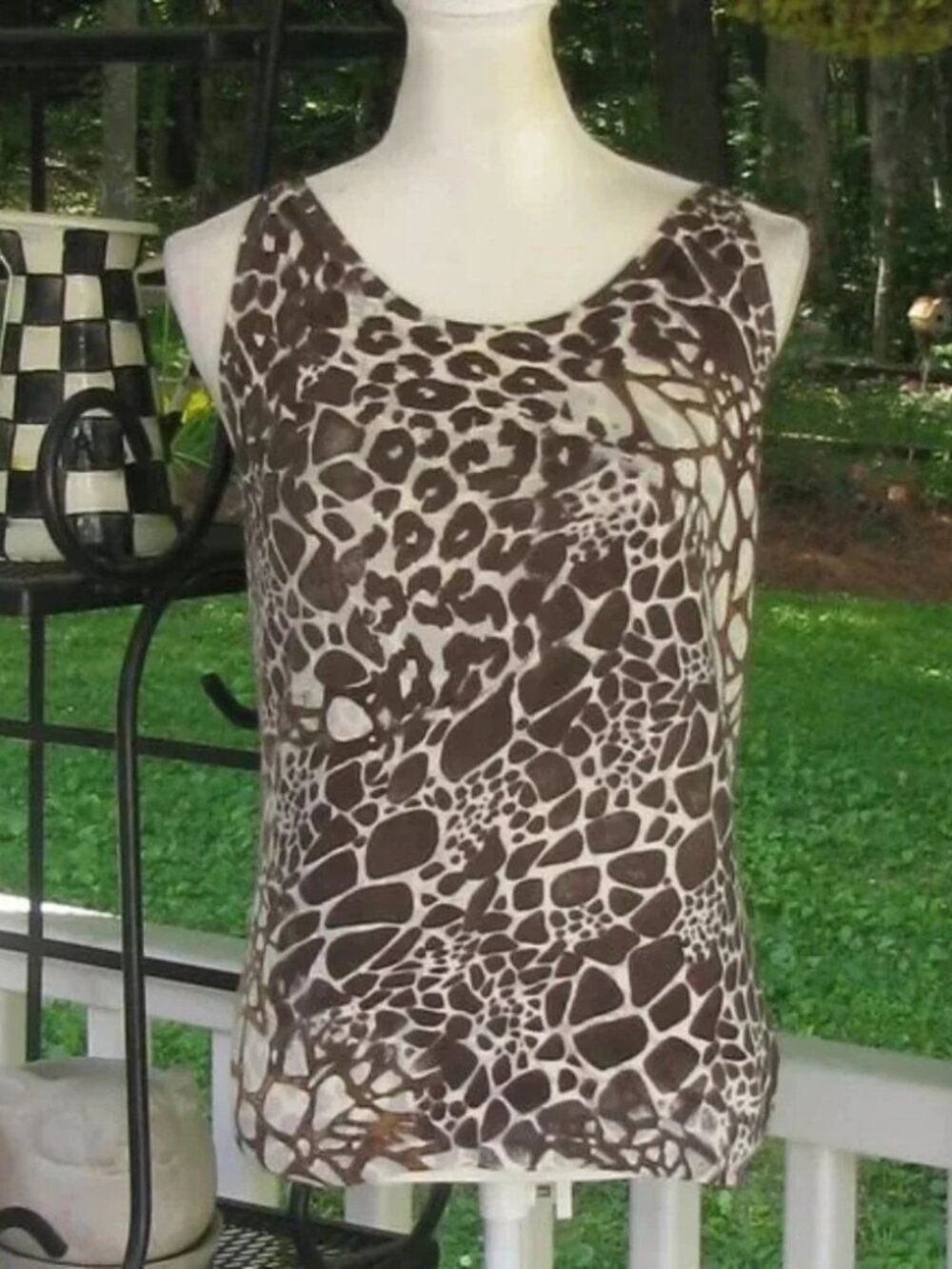 Carlisle Sleeveless Silk Sweater Shell luxury style pullover animal print Medium